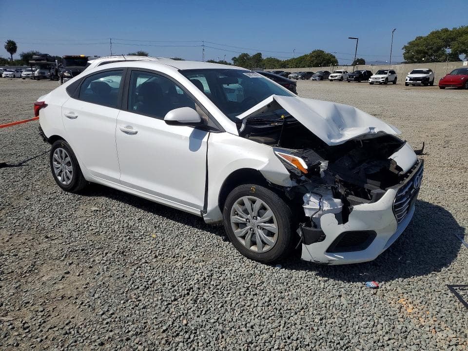 2020 HYUNDAI ACCENT SE 4