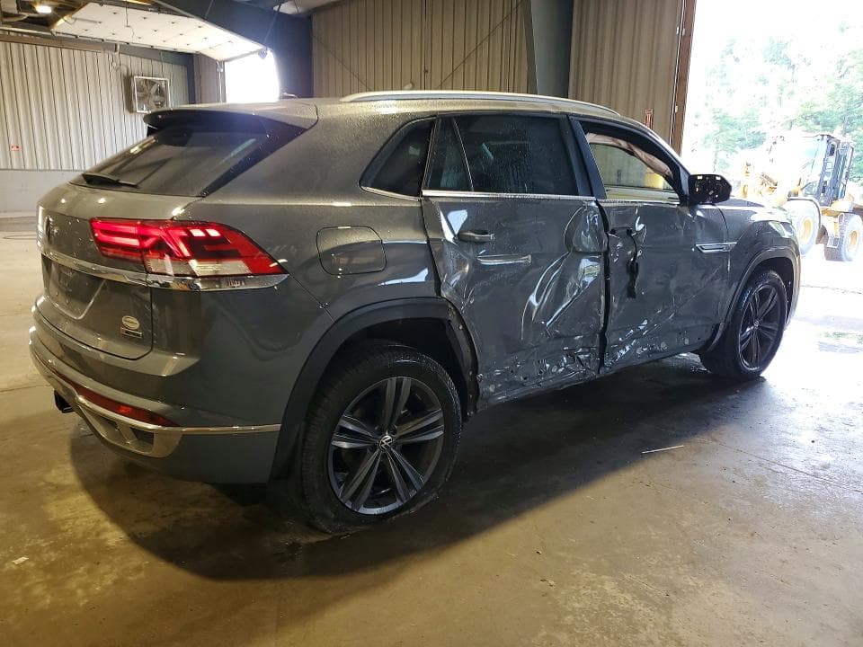 2021 VOLKSWAGEN ATLAS CROSS SPORT SE 3