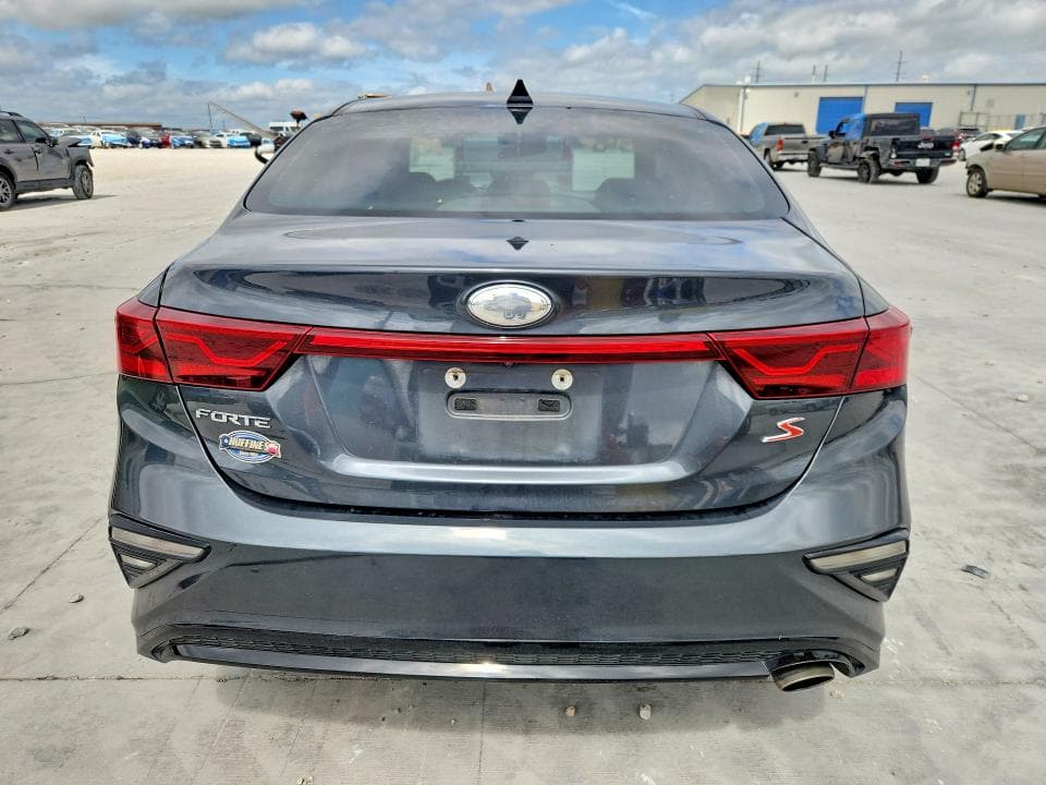 2019 KIA FORTE S S 6
