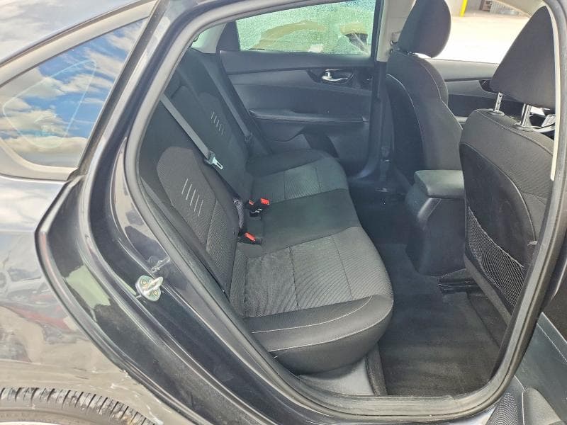 2019 KIA FORTE S S 10