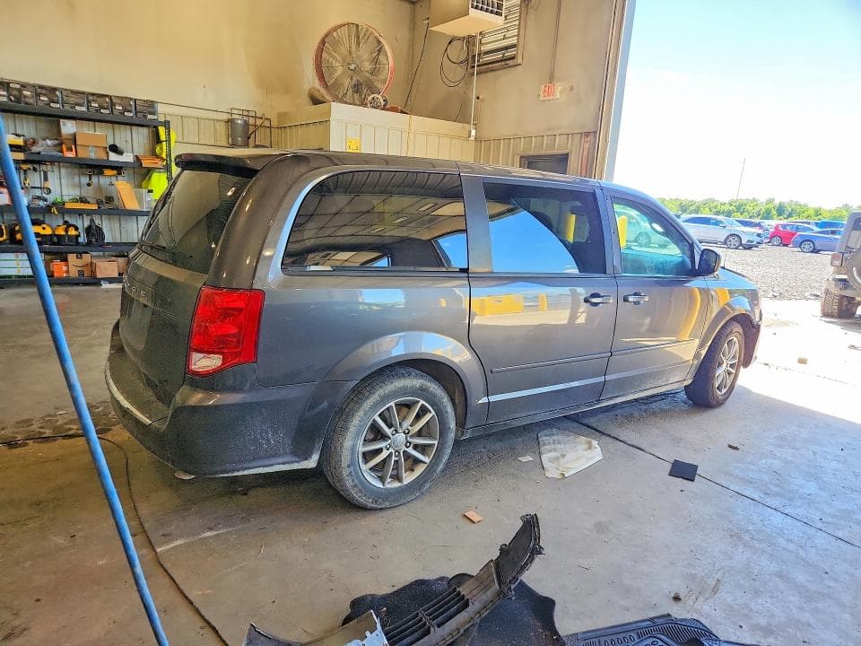 2017 DODGE GRAND CARAVAN SE SE 3