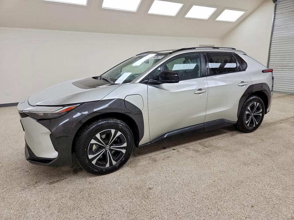 2023 TOYOTA BZ4X XLE - 1