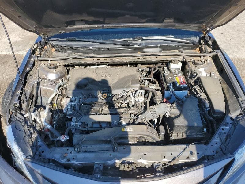 2022 TOYOTA CAMRY XLE 11