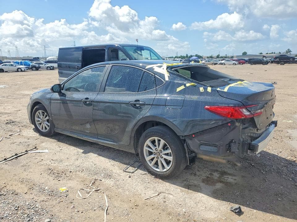 2026 TOYOTA CAMRY LE 2