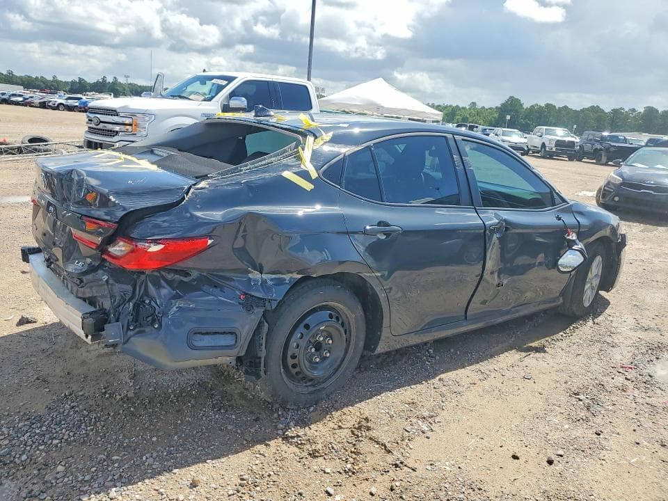 2026 TOYOTA CAMRY LE 3