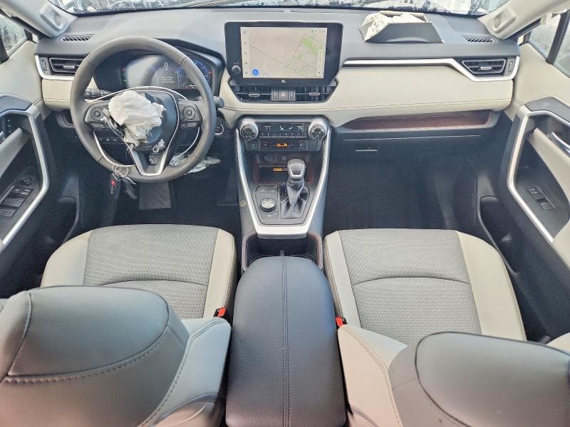 2024 TOYOTA RAV4 LIMITED LIMITED 8