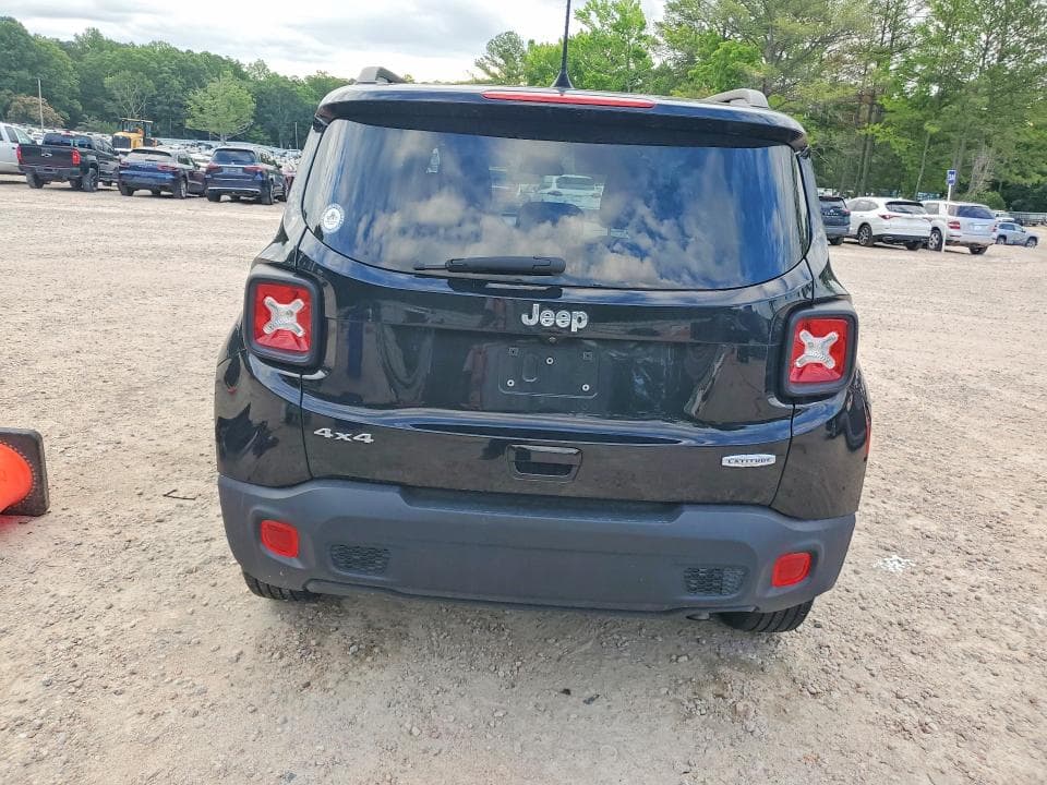 2022 JEEP RENEGADE LATITUDE 6