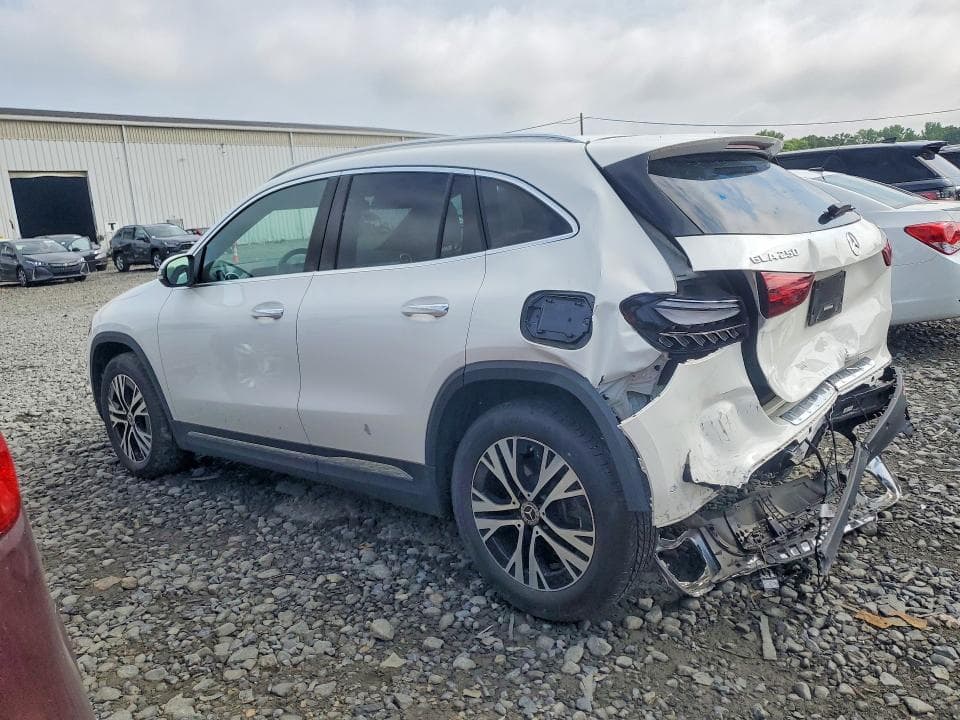 2026 MERCEDES-BENZ GLA 250 4MATIC 2