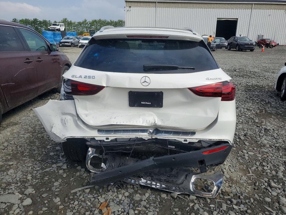 2026 MERCEDES-BENZ GLA 250 4MATIC 6