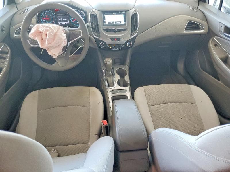 2017 CHEVROLET CRUZE LT 8