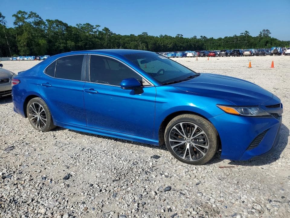 2020 TOYOTA CAMRY SE SE 4