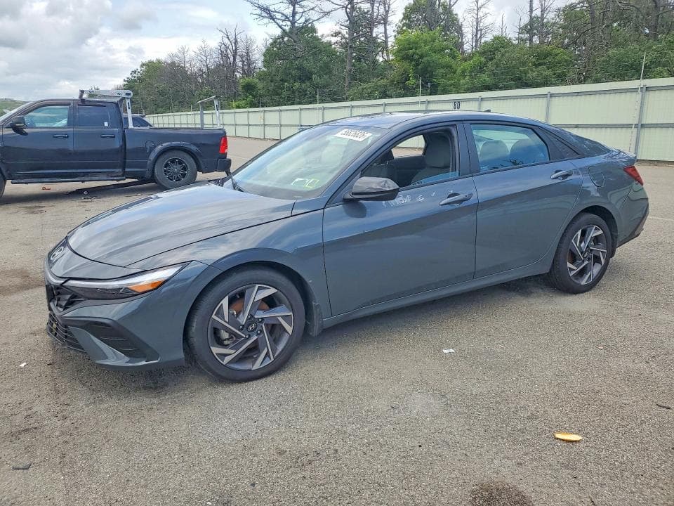 2025 HYUNDAI ELANTRA SEL SPORT - 1