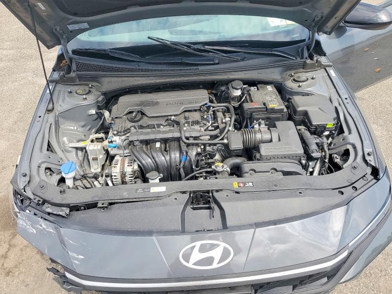 2025 HYUNDAI ELANTRA SEL SPORT 11