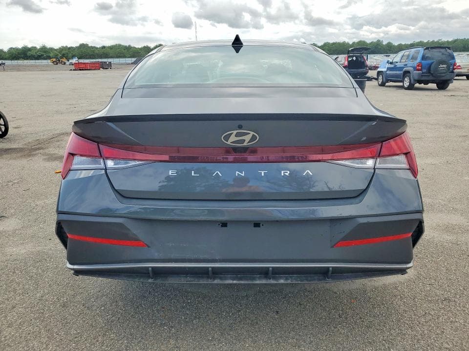 2025 HYUNDAI ELANTRA SEL SPORT 6