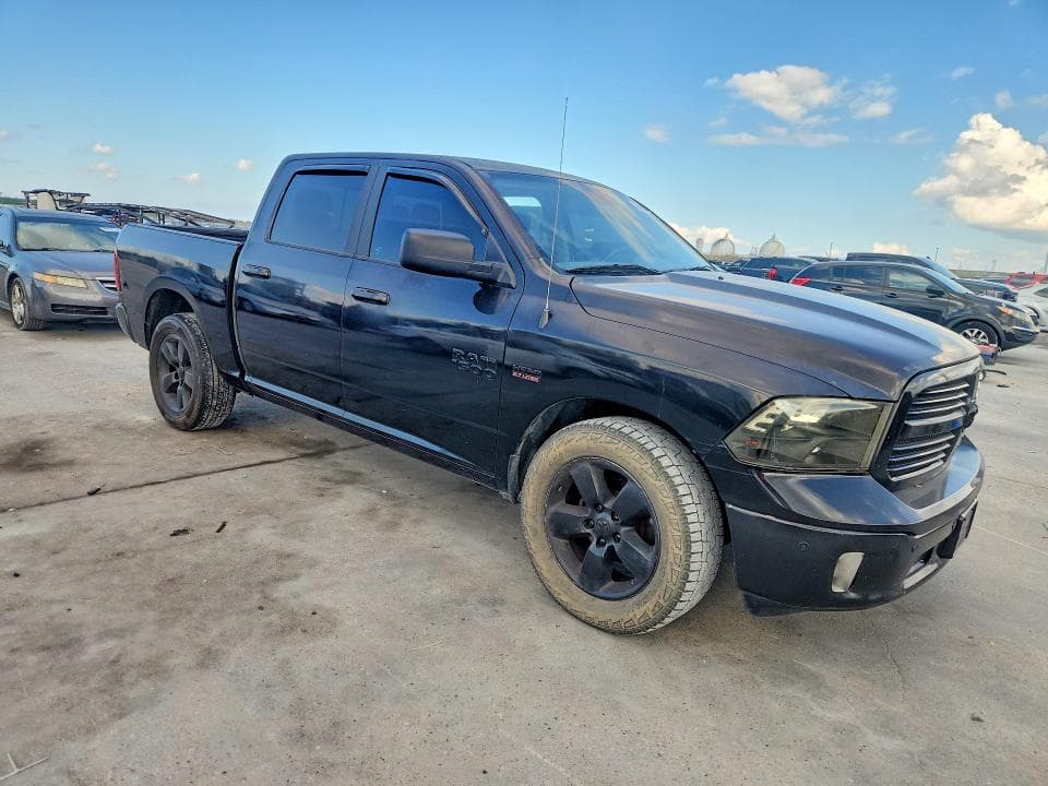 2018 RAM 1500 SLT SLT 4