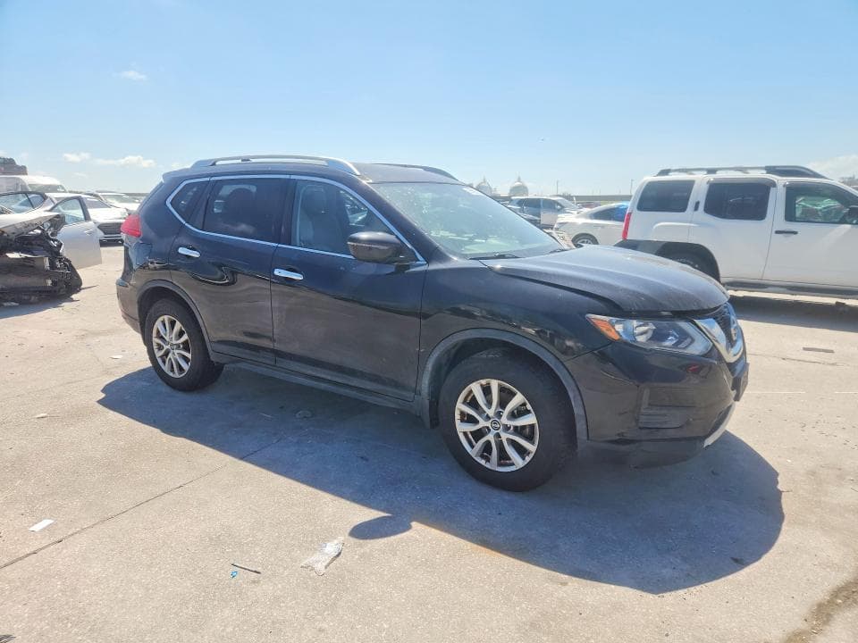 2017 NISSAN ROGUE SV 4