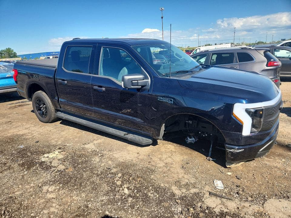 2025 FORD F150 LIGHTNING XLT 4