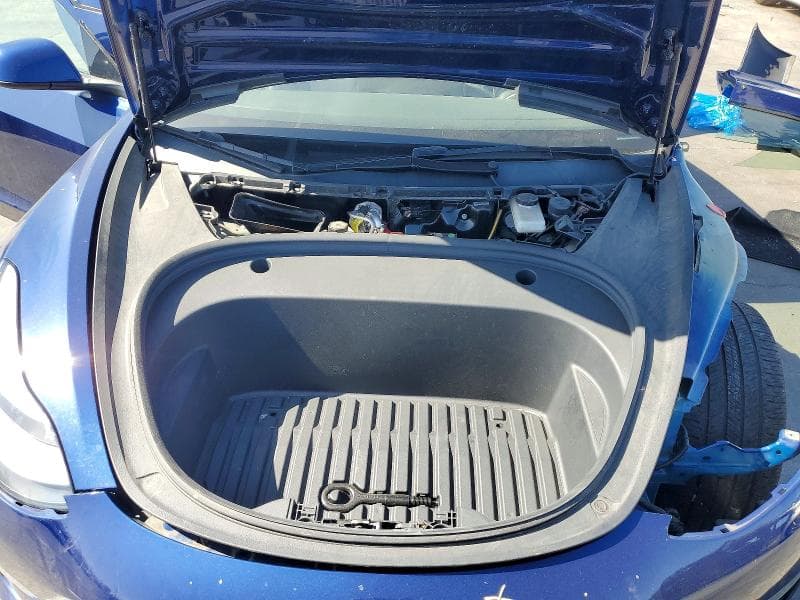 2023 TESLA 3 11