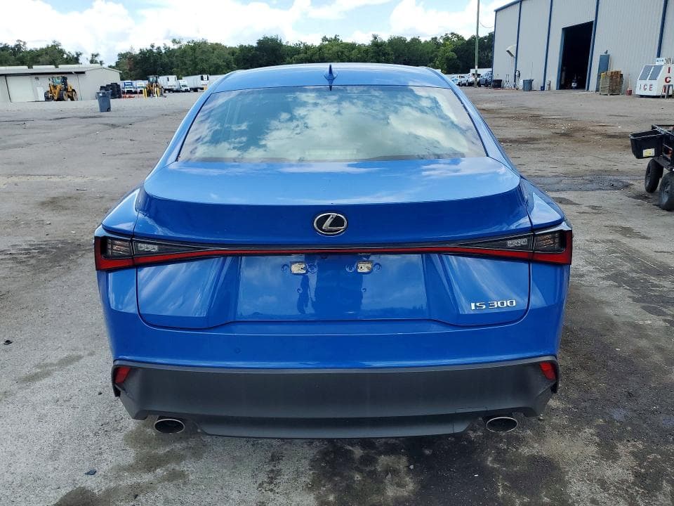 2022 LEXUS IS 300 6