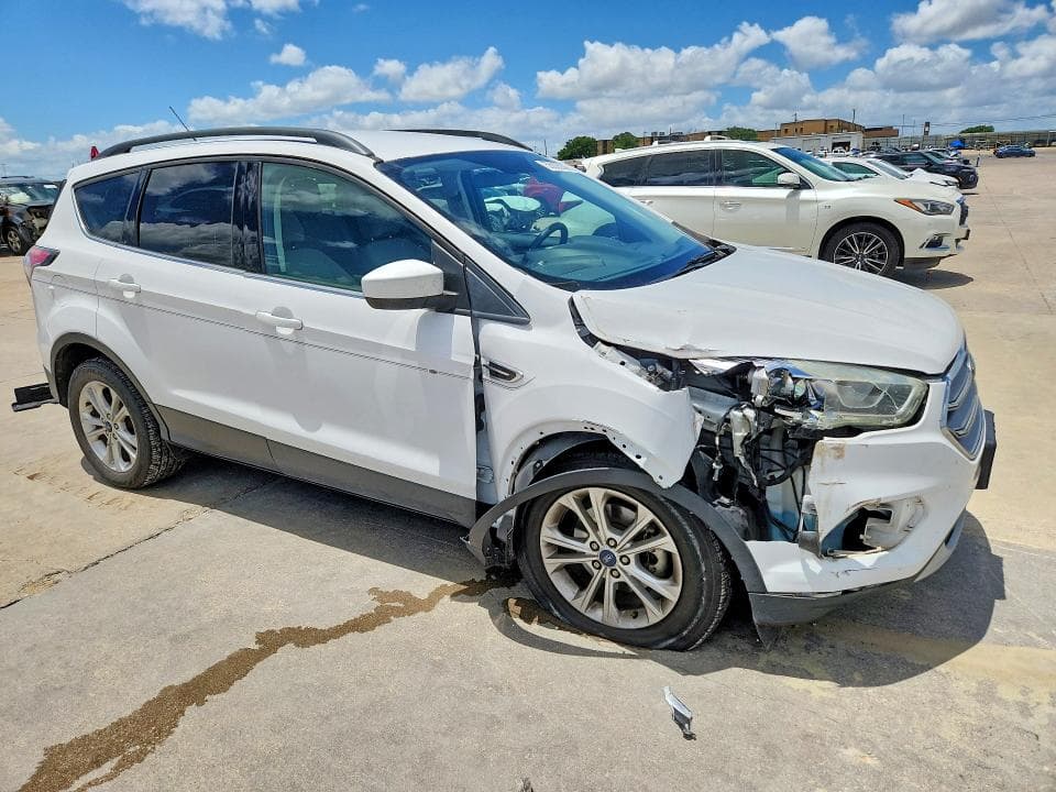 2017 FORD ESCAPE SE SE 4