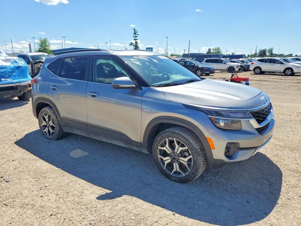 2023 KIA SELTOS EX 4