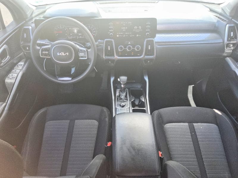 2023 KIA SORENTO LX 8