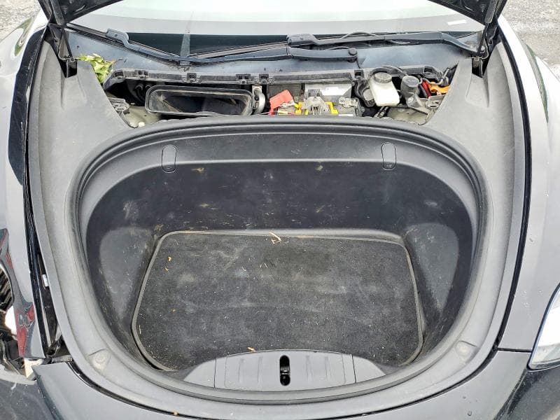 2018 TESLA MODEL 3 11