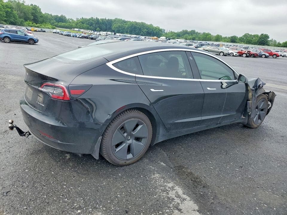 2018 TESLA MODEL 3 3