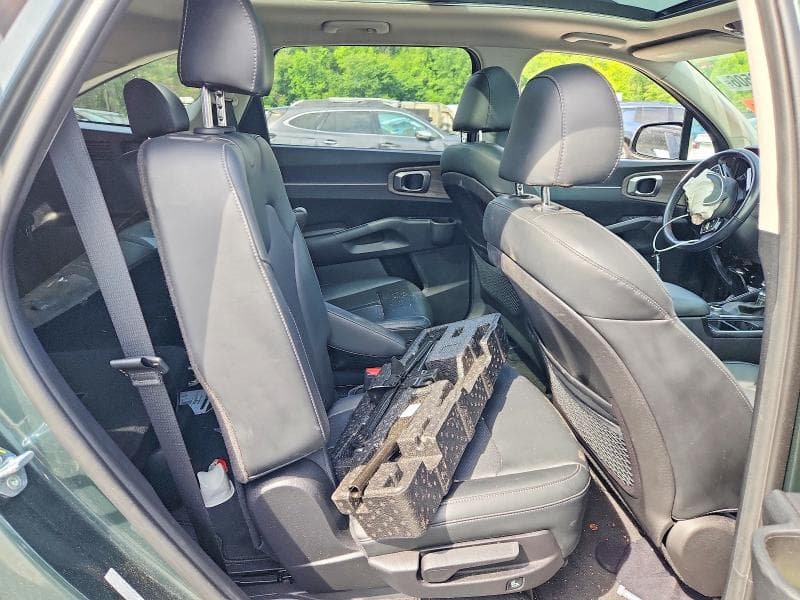 2022 KIA SORENTO EX 11
