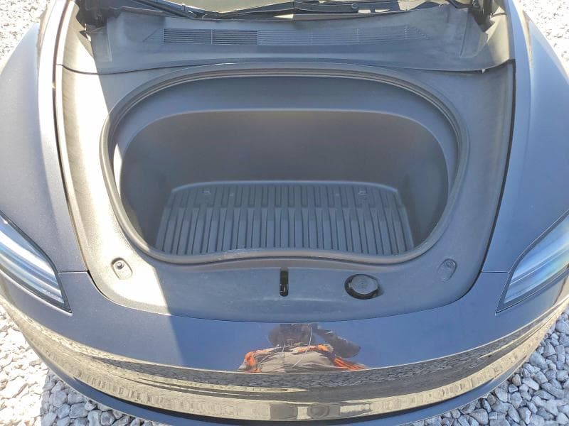 2025 TESLA MODEL 3 11