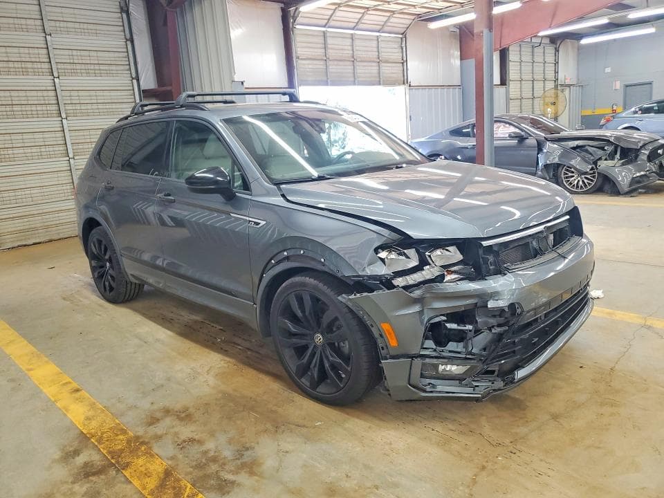 2020 VOLKSWAGEN TIGUAN SE 4