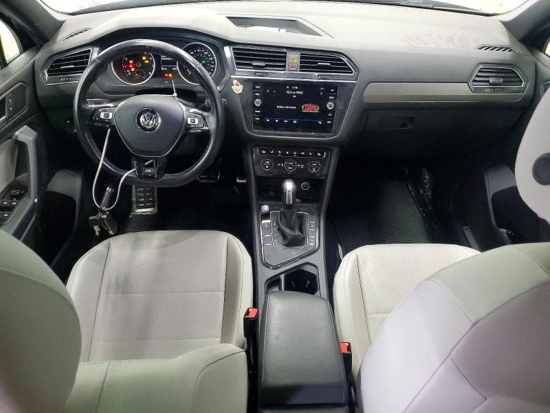 2020 VOLKSWAGEN TIGUAN SE 8