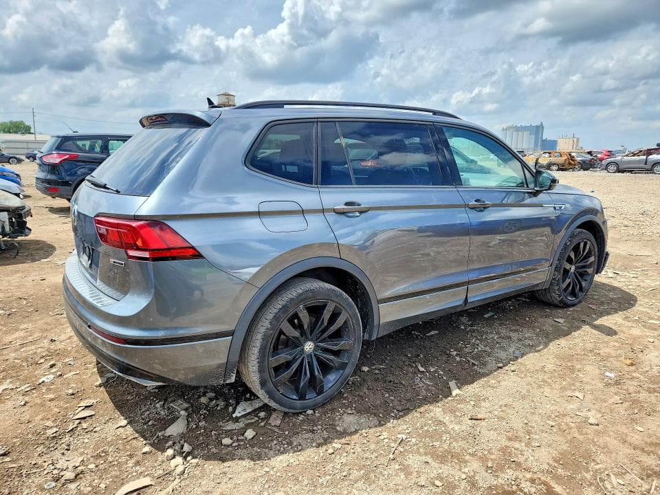 2021 VOLKSWAGEN TIGUAN SE SE 3