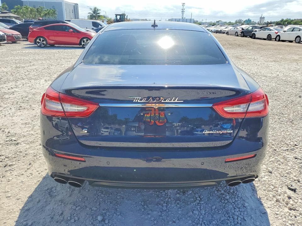 2017 MASERATI QUATTROPORTE S S 6