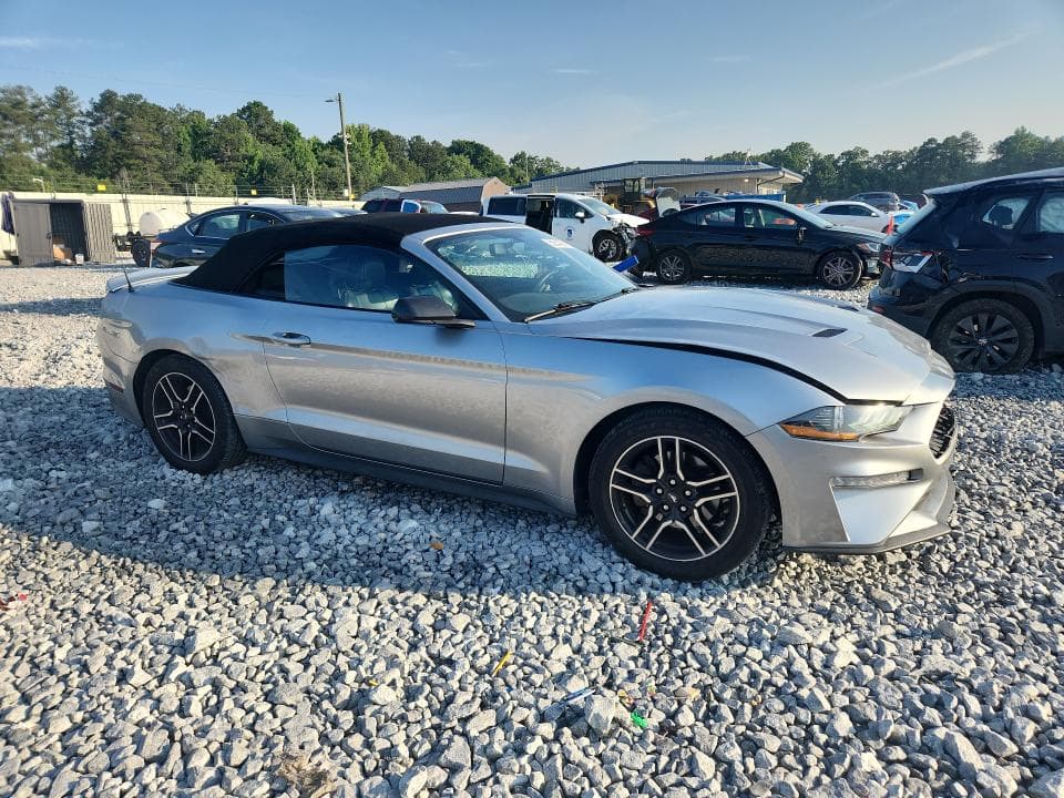 2020 FORD MUSTANG 4
