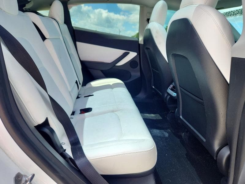 2021 TESLA MODEL Y 10