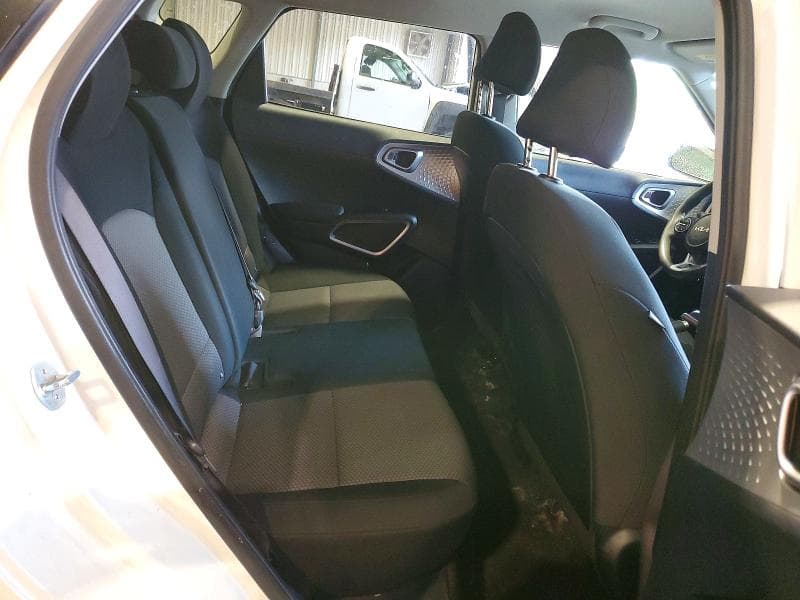 2023 KIA SOUL LX 11