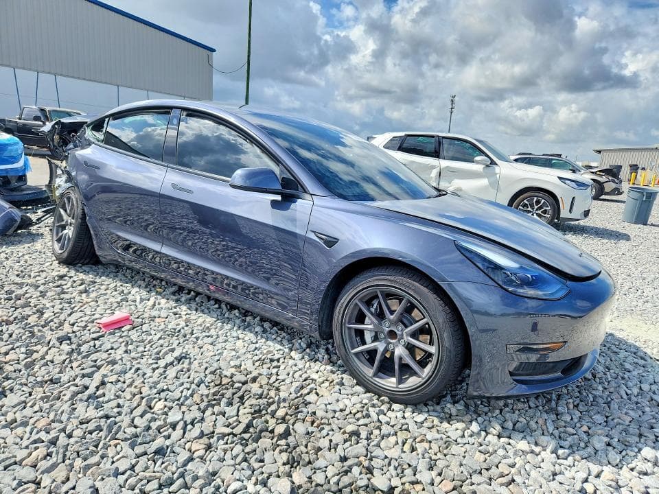 2022 TESLA MODEL 3 4