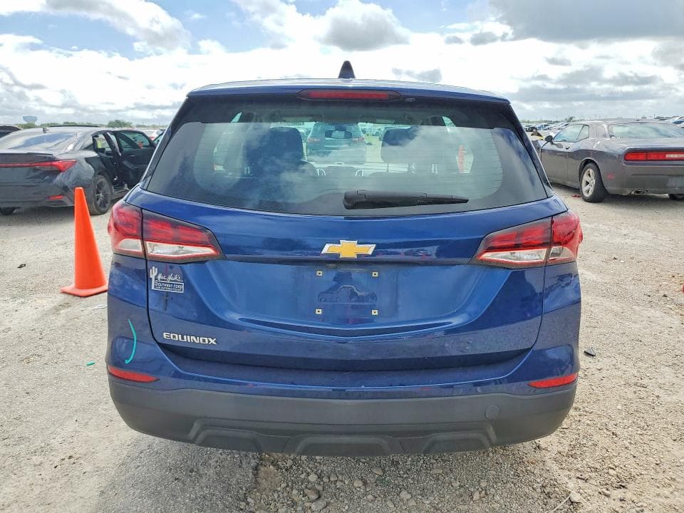 2022 CHEVROLET EQUINOX LS 6