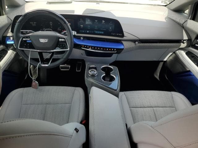 2025 CADILLAC OPTIQ SPORT 8