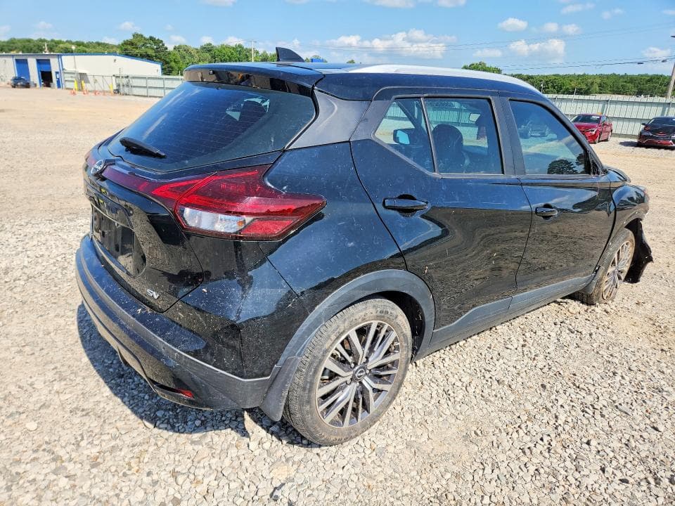 2023 NISSAN KICKS 3