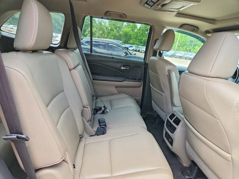 2017 HONDA PILOT TOURING 11