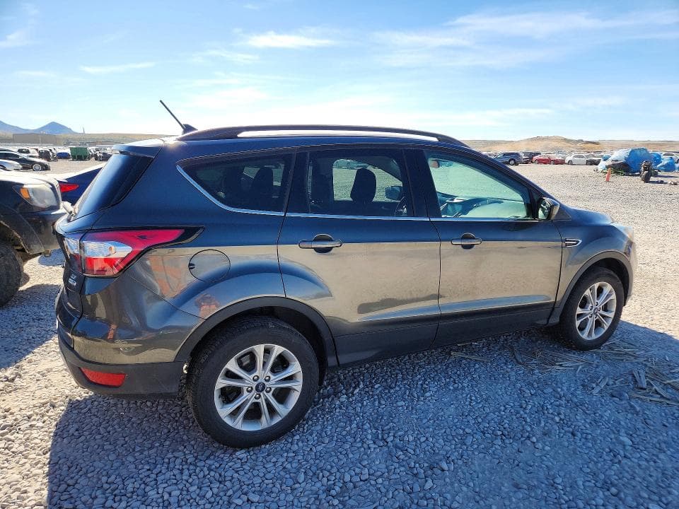 2018 FORD ESCAPE SE 3