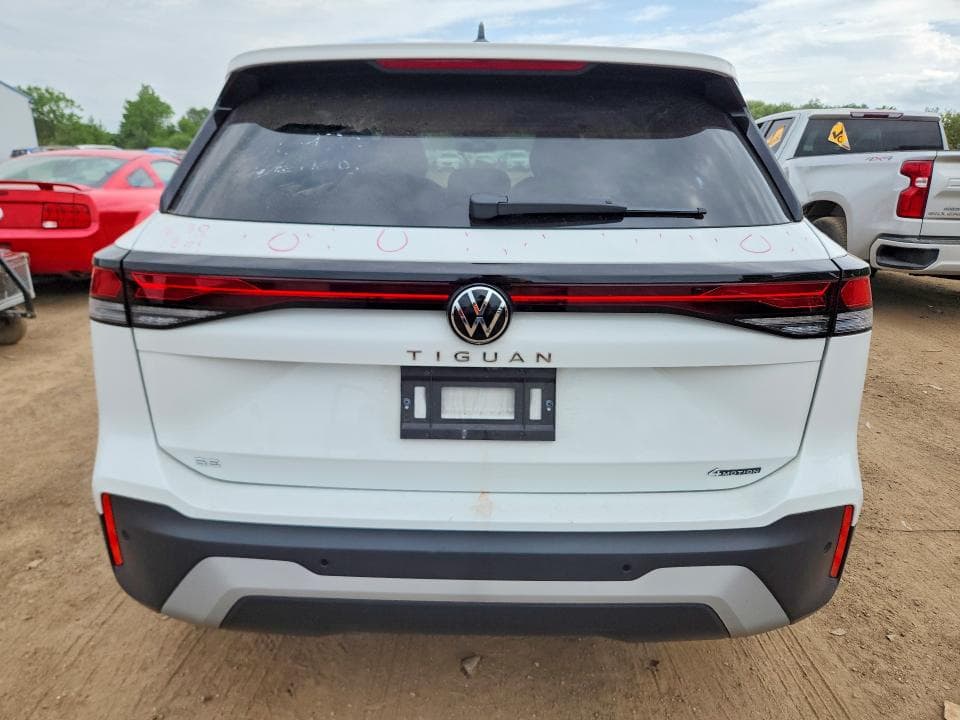 2025 VOLKSWAGEN TIGUAN SE 6
