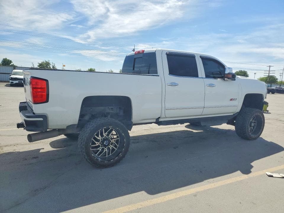 2017 CHEVROLET SILVERADO K3500 LTZ 3