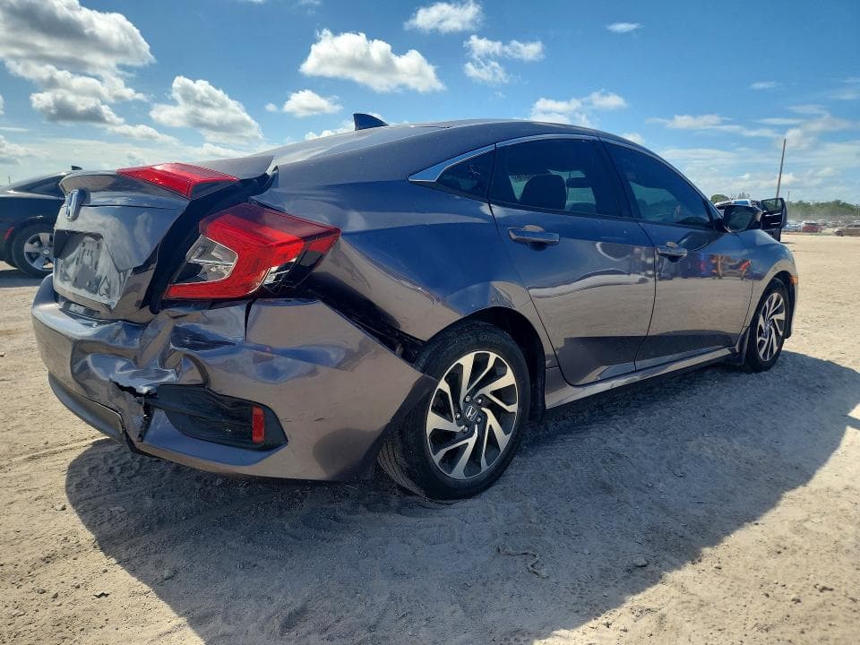 2017 HONDA CIVIC EX 3