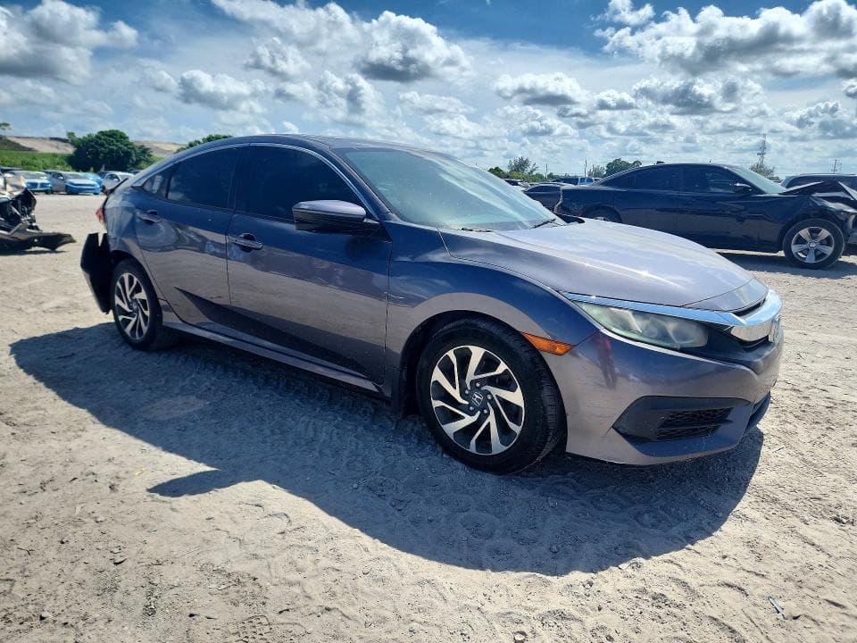 2017 HONDA CIVIC EX 4