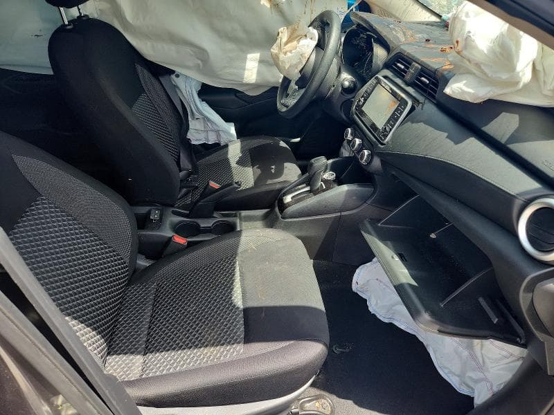 2020 NISSAN VERSA S 7