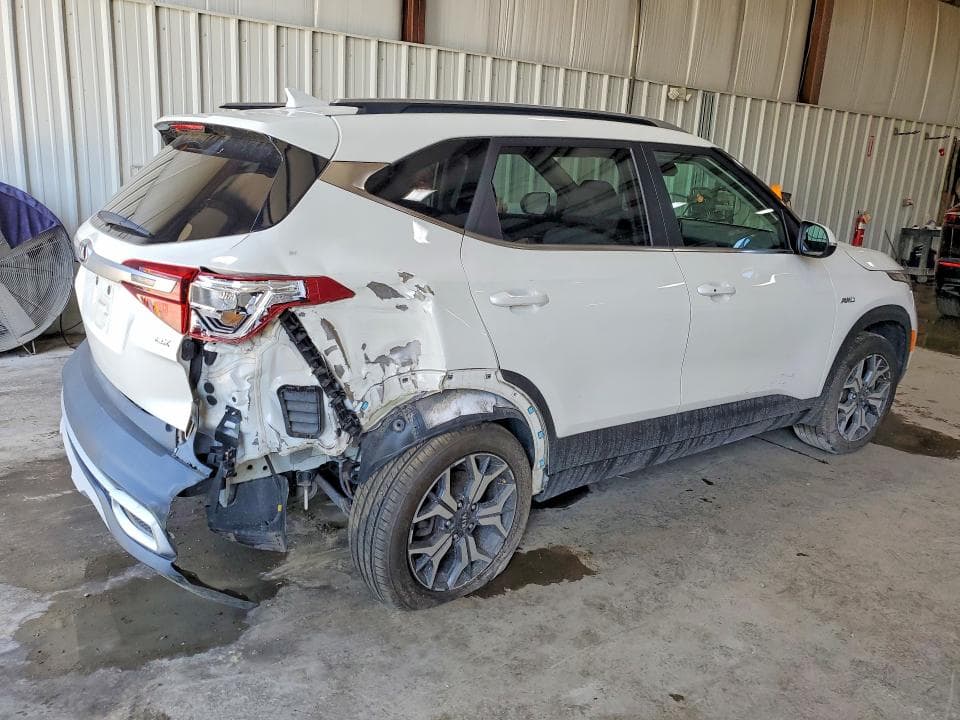 2021 KIA SELTOS EX 3