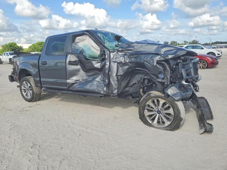 2018 FORD F150 SUPERCREW 4